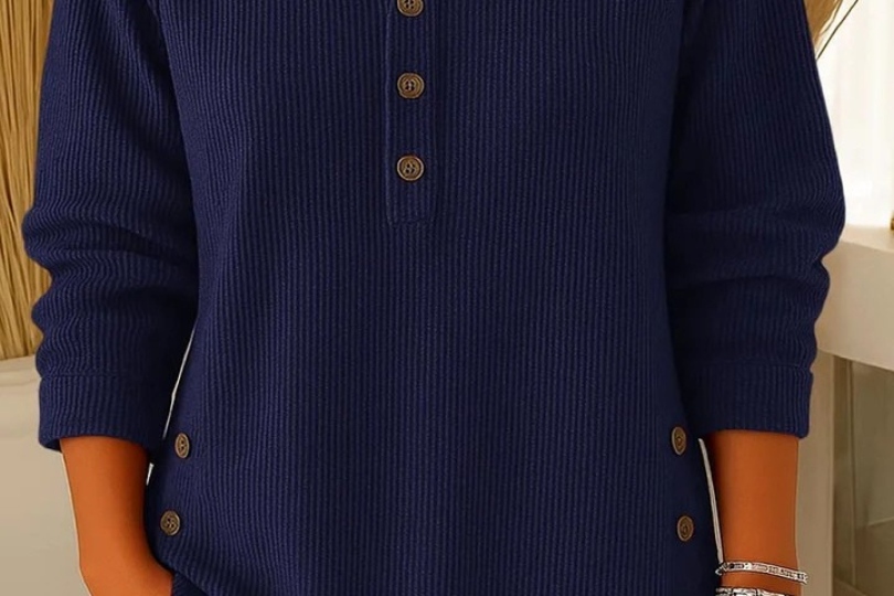 Myven | Classic Crew-neck Top