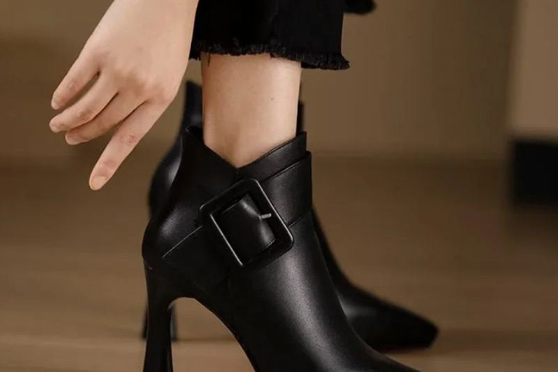 Lyxen | Orthopedic Boots