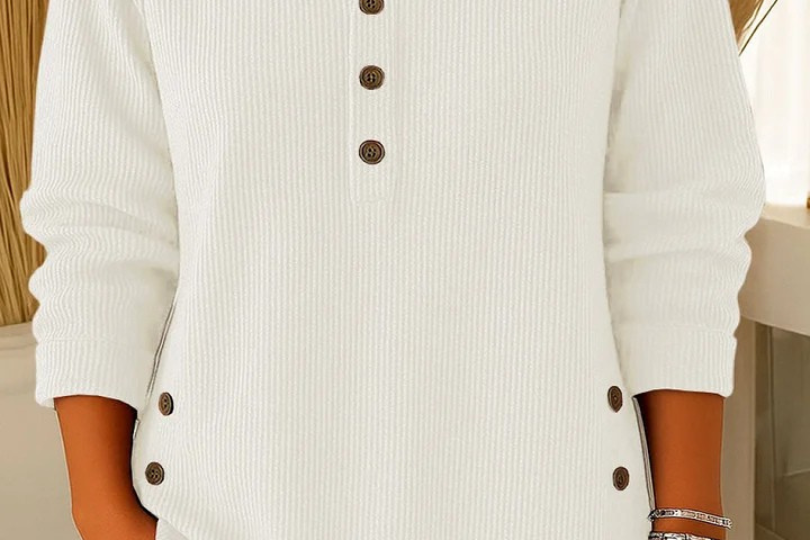 Myven | Classic Crew-neck Top