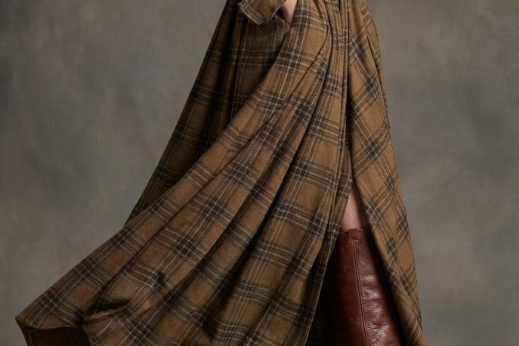Raevi | Sophisticated Dress