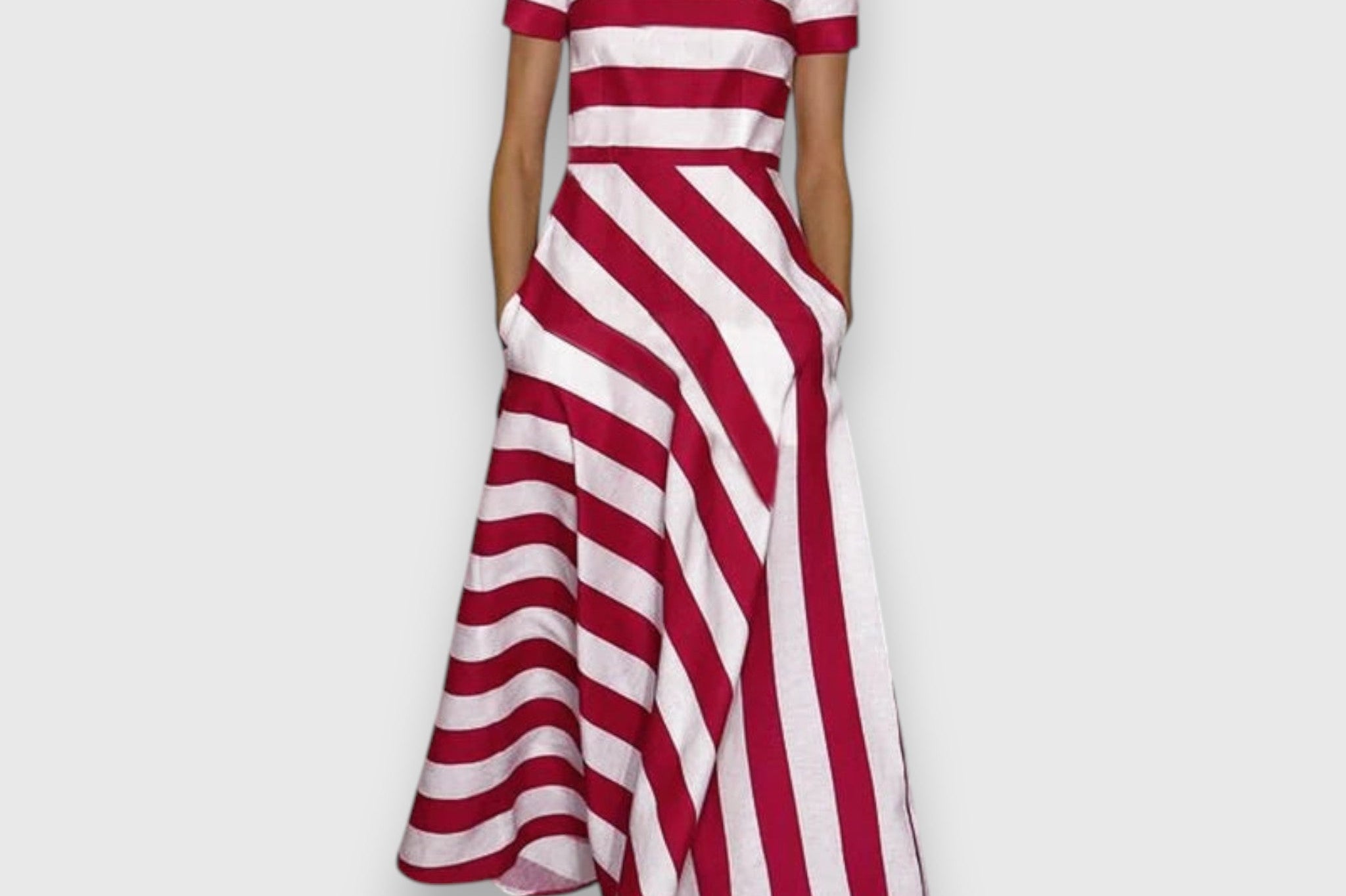 Iselore – Sophisticated Dress