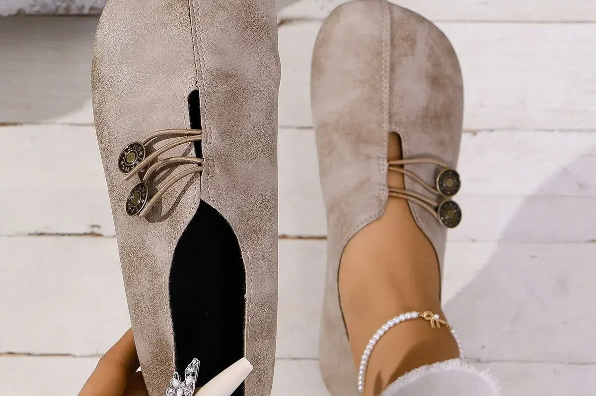 Betty | Suede Loafer