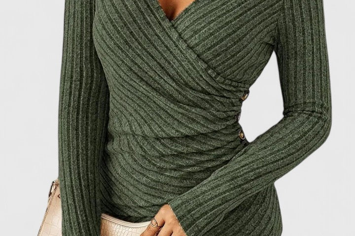 Vera | Sophisticated Tucking Top