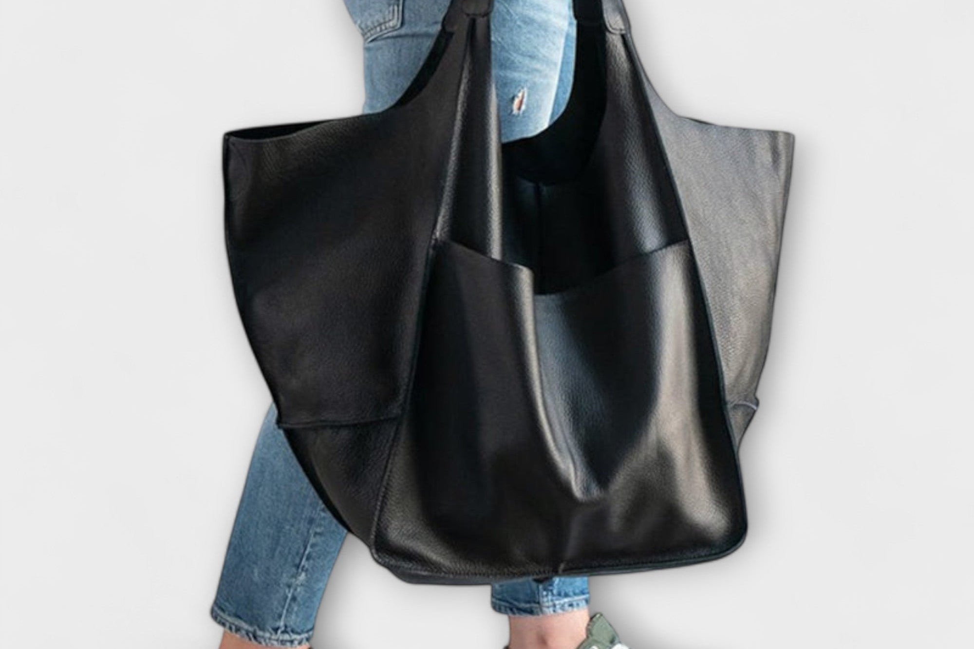 Olivia - Oversized Weekender Bag
